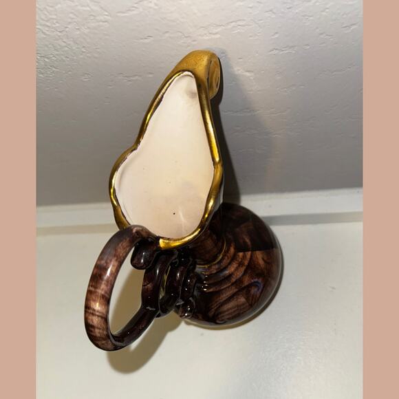 Vintage Wade Brambleware Pitcher – Hand Painted English Cottage Scene, Gold Trim - Picture 6 of 9